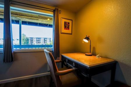 Coast River Inn By Oyo - 122