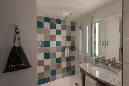 Hampton by Hilton Düsseldorf City Centre - 55