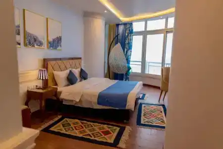 Miramar Boutique - 30