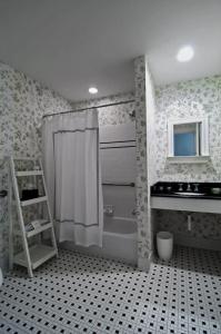 Fort Conde Inn - - 73