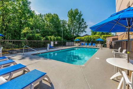 Comfort Inn Charlotte Airport Uptown - 18