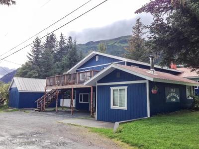 Sea Treasures Inn - 26