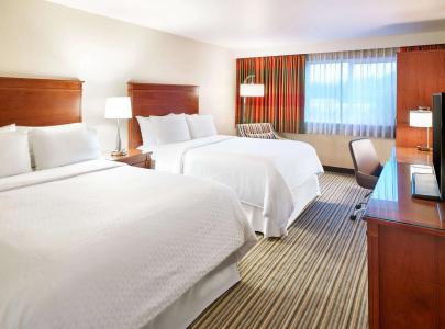 Four Points by Sheraton & Conference Center - 2