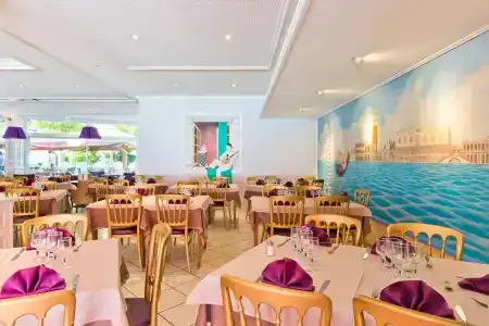 Novel Restaurant La Mamma - 15