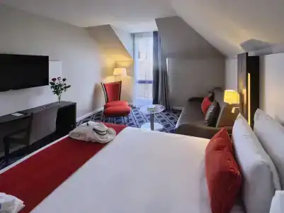 Mercure Cathedrale - 69