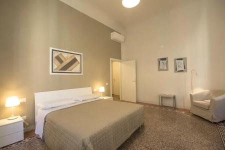Regis Condo - 136