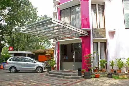 Latief Inn - 9