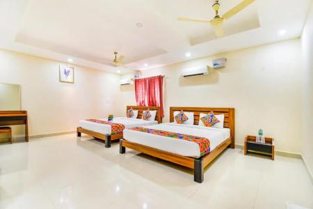 FabSri Krishna Residency Airport - 23