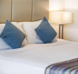 Rydges Esplanade - 124