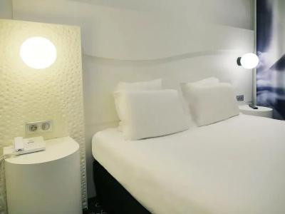 Kyriad Prestige Perpignan Centre del Mon - 78