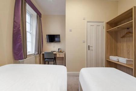 Oyo London 24 Sussex - 70