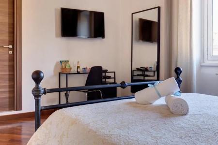 Little Rhome Suites - 37