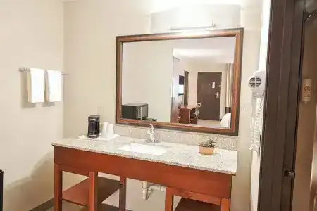 Comfort Inn Near Old Town Pasadena In Eagle Rock Ca - 45