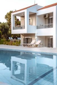 Iphigenia Mythic Retreat - 25