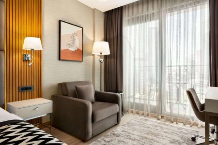 Ramada & Suites by Wyndham Istanbul Sisli - 9