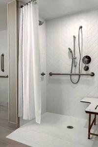 Deltas by Marriott - Indianapolis Airport - 18