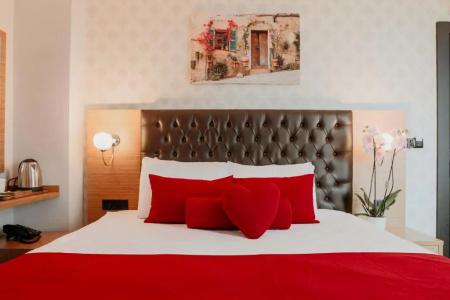 GRAND LARK - 10