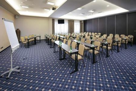 Residence & Club - 12