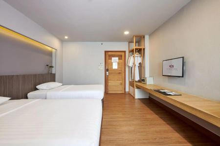 Amora Neoluxe Suites - 5