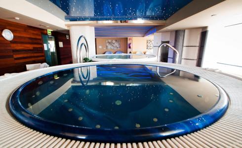 & Spa Real Ciudad De Zaragoza - 35