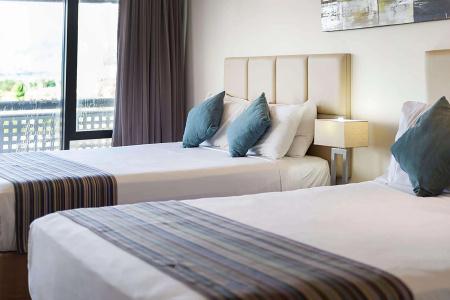 Rydges Esplanade - 81