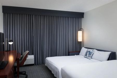 Courtyard by Marriott Denver Central Park - 39