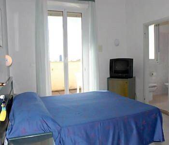 Ausonia - 3