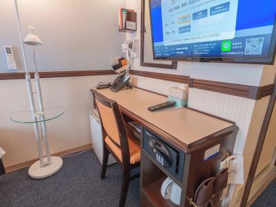 Toyoko Inn Shin-Osaka-eki Higashi-guchi - 83