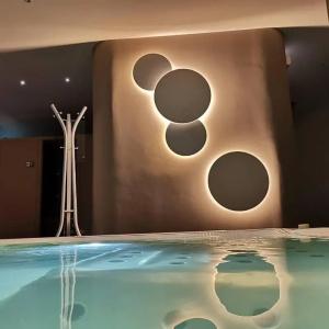 Up Wellness & Spa - 20
