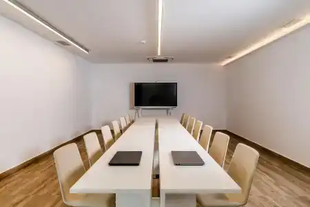 Cresanto Luxury Suites - 18