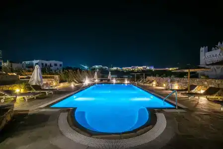 Vienoula's Garden - 12