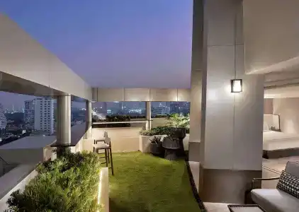 DoubleTree by Hilton Bangkok Ploenchit - 34