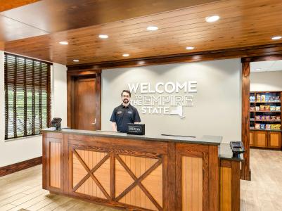 Hampton Inn & Suites - 34