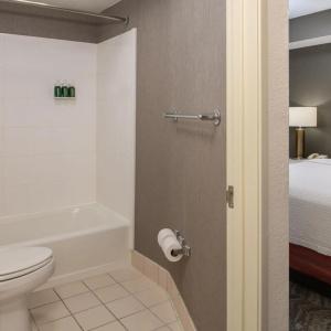 SpringHill Suites Portland Airport - 8