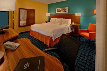 Fairfield Inn & Suites - 19