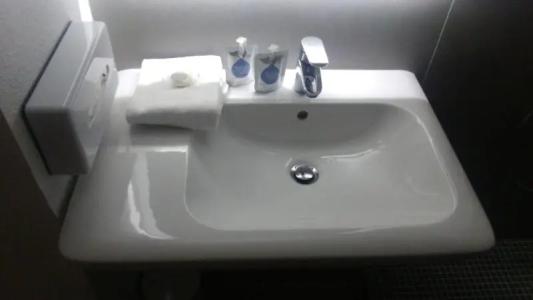 Kyriad Clermont-Ferrand-Sud - La Pardieu - 50