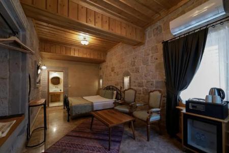 Luxury Cratus Stone Palace - 36