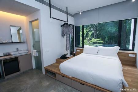 Lloyd's Inn (SG Clean, Staycation Approved) - 58