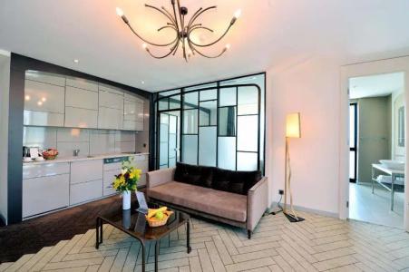 Upsuites - 42