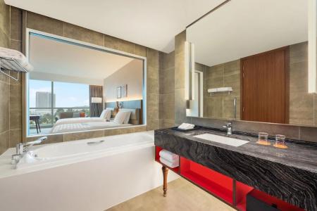 Le Meridien - 54