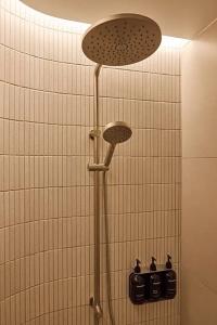Rydges - 63