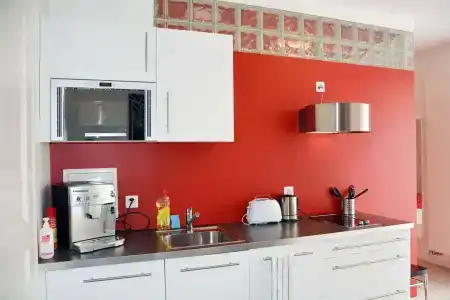 Unique Serviced Living @ Airport Line - 19