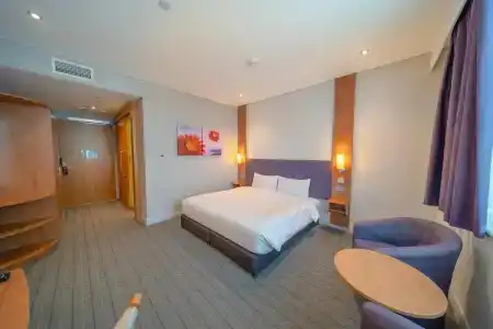 Premier Inn Abu Dhabi International Airport - 38