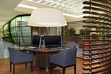 Sheraton Paris Roissy Airport - 39