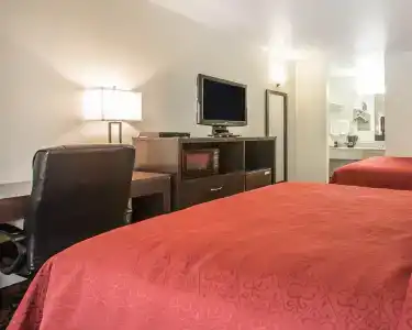 Quality Inn & Suites - 3