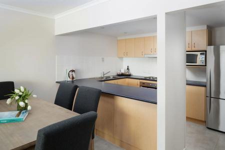 Rydges - 31