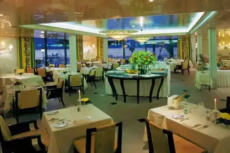 Eden Roc - The Leading Hotels of the World - 17