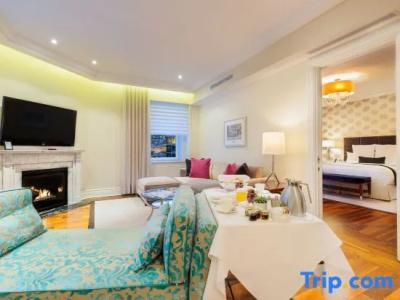 The Ritz-Carlton, - 154