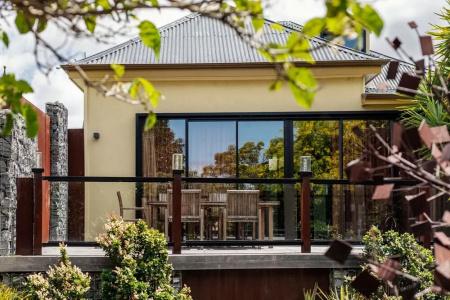 Corinda Contemporary - 86