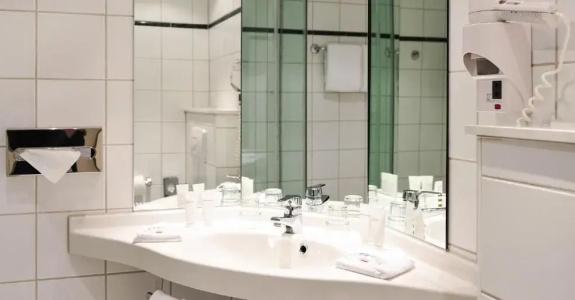 Michel Braunschweig (ehem. Mercure Atrium) - 61